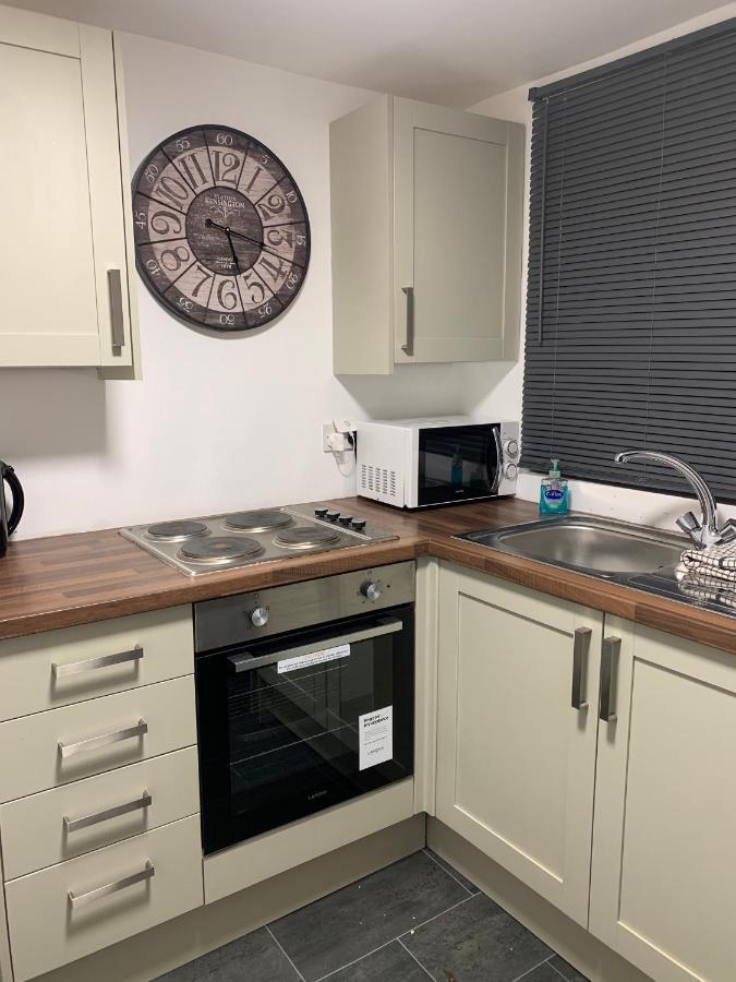 Cosy Cottage In Redcar - Workstays Uk Wilton  Kültér fotó
